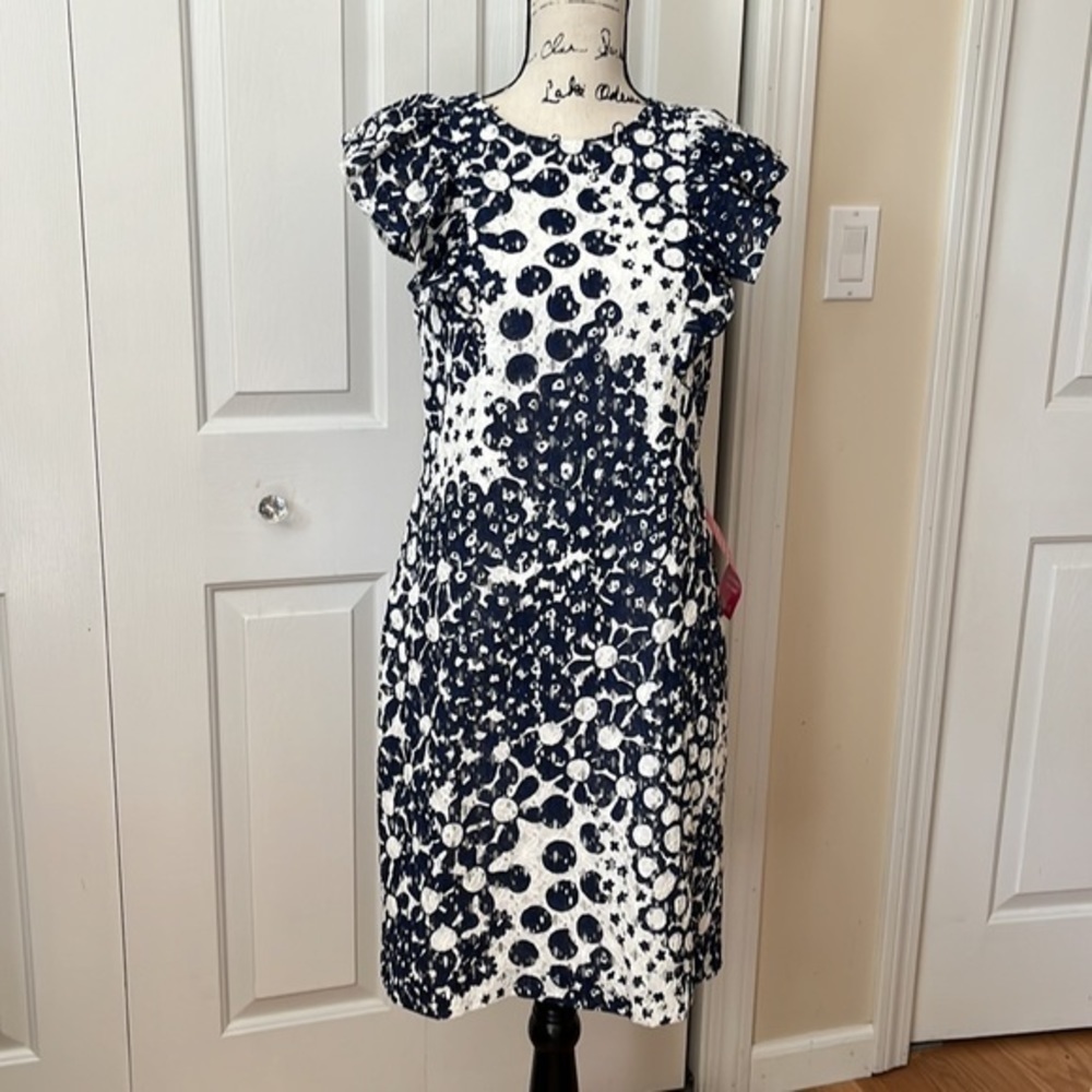 NWT Trina by Trina Turk Ruffle Sleeve Lace Dress 6​ - Picture 2 of 10
